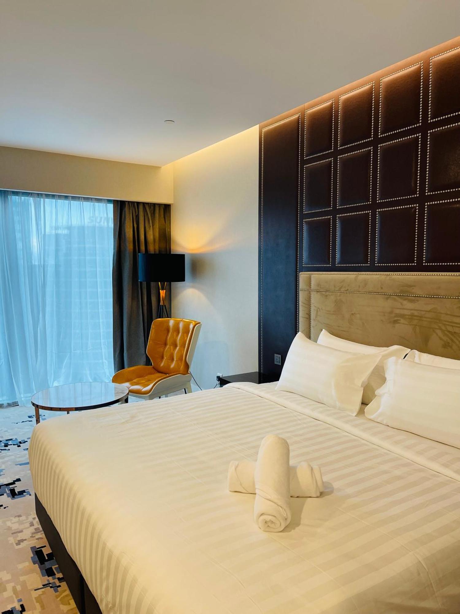 Klcc Platinum 2 *